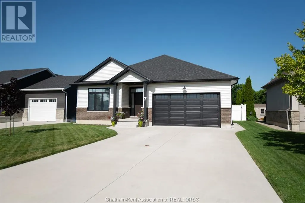 7 VENTURE CRESCENT