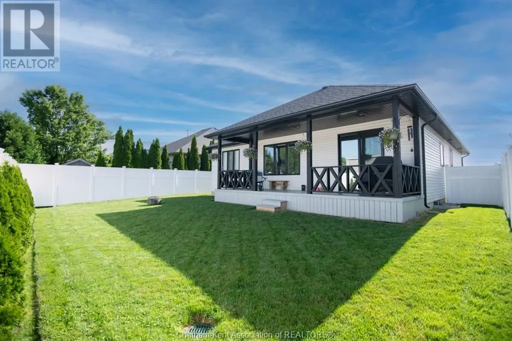 7 VENTURE CRESCENT