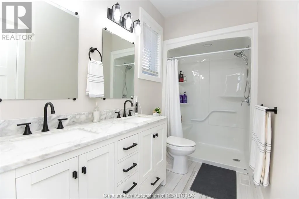7 VENTURE CRESCENT