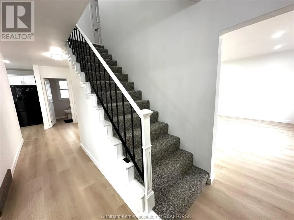 163 Cecile AVENUE