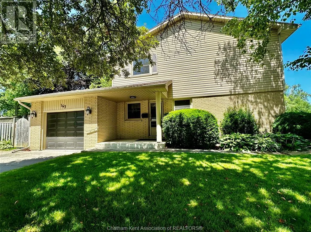 163 Cecile AVENUE