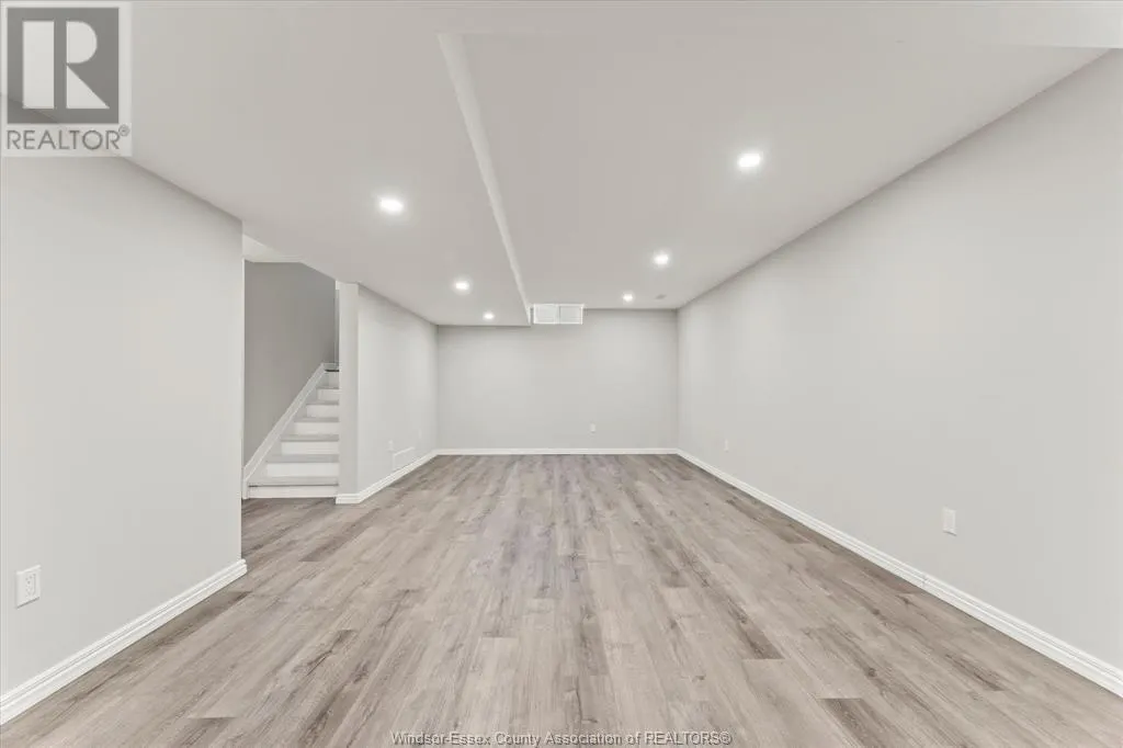 3893 ST. FRANCIS
