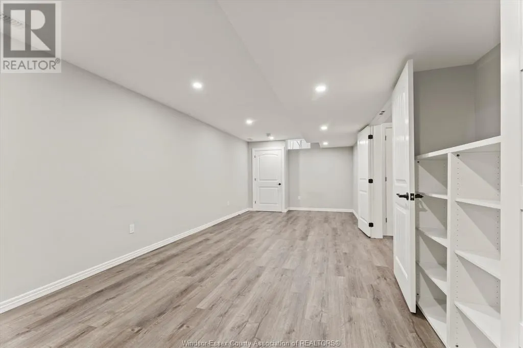 3893 ST. FRANCIS