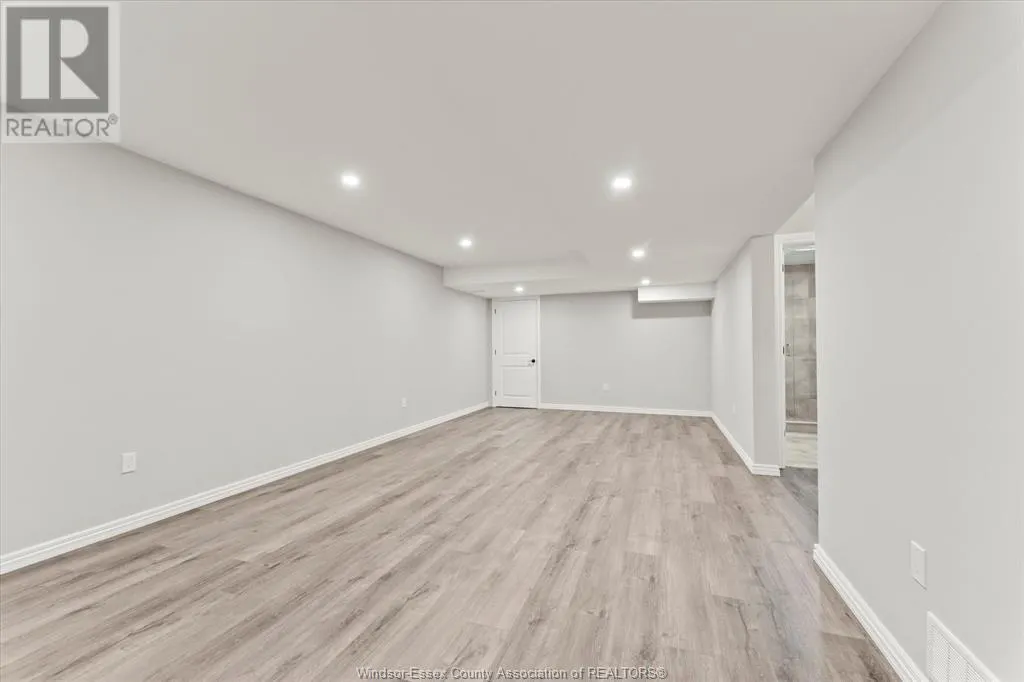 3893 ST. FRANCIS