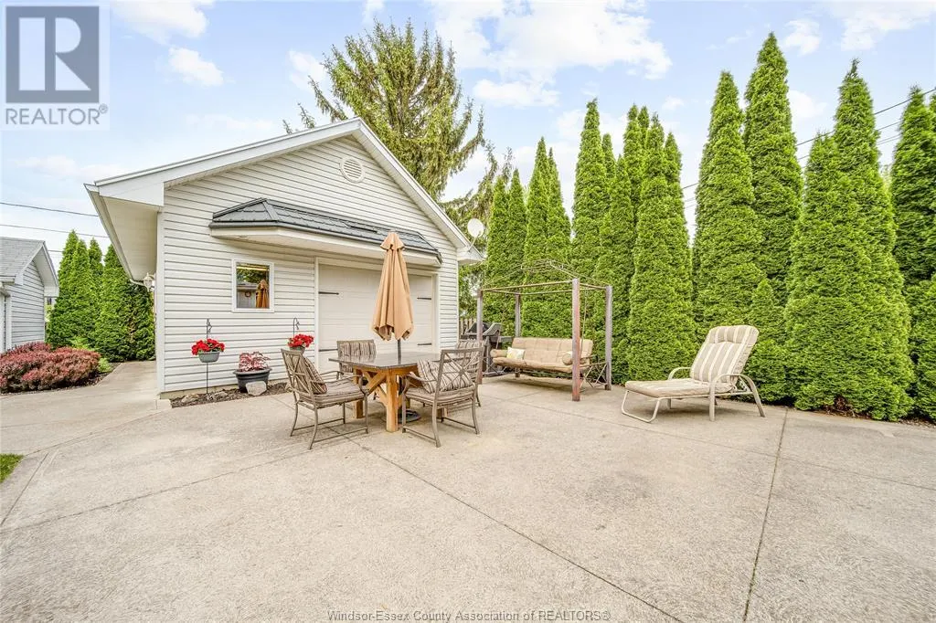 164 MUNGER AVENUE