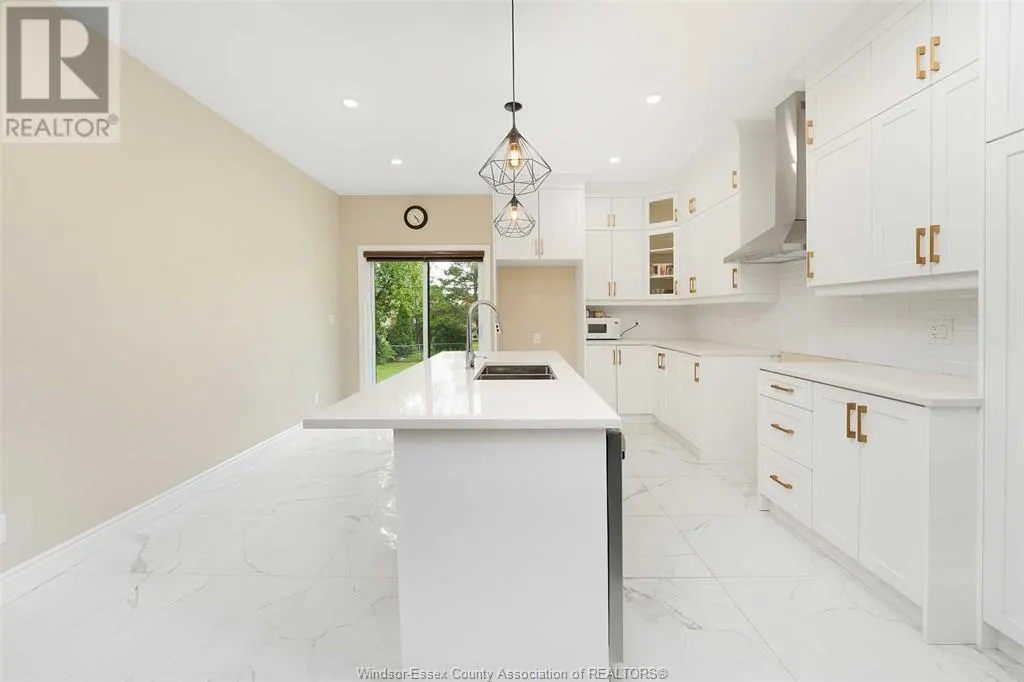 522 LESPERANCE ROAD