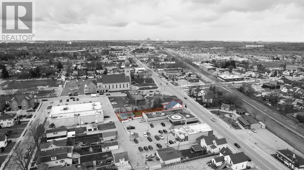 12325 TECUMSEH ROAD East