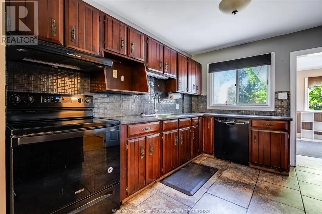 21088 PORT ROAD