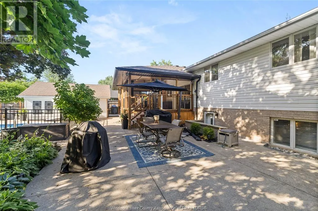 4259 Roseland DRIVE East