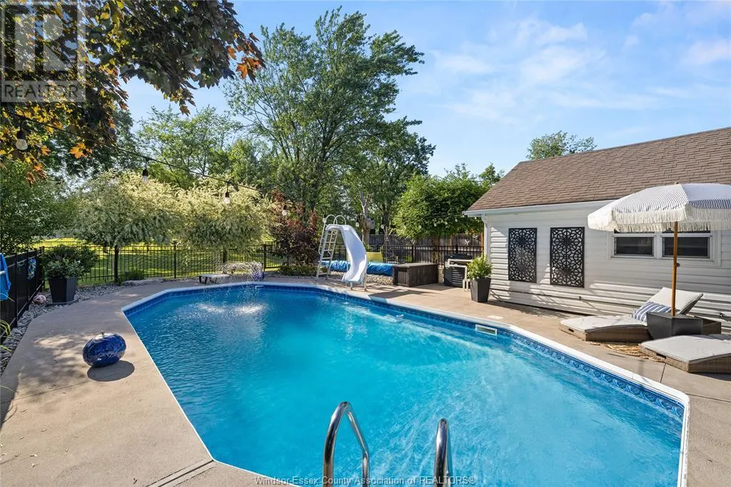 4259 Roseland DRIVE East