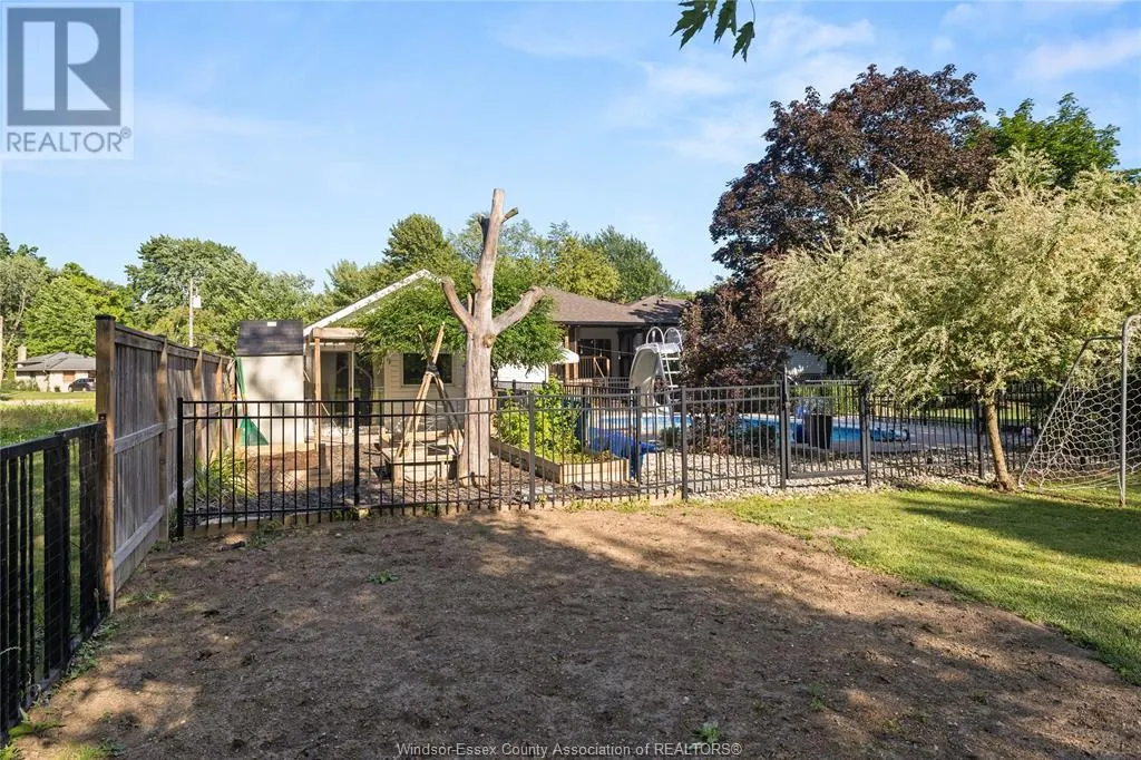 4259 Roseland DRIVE East