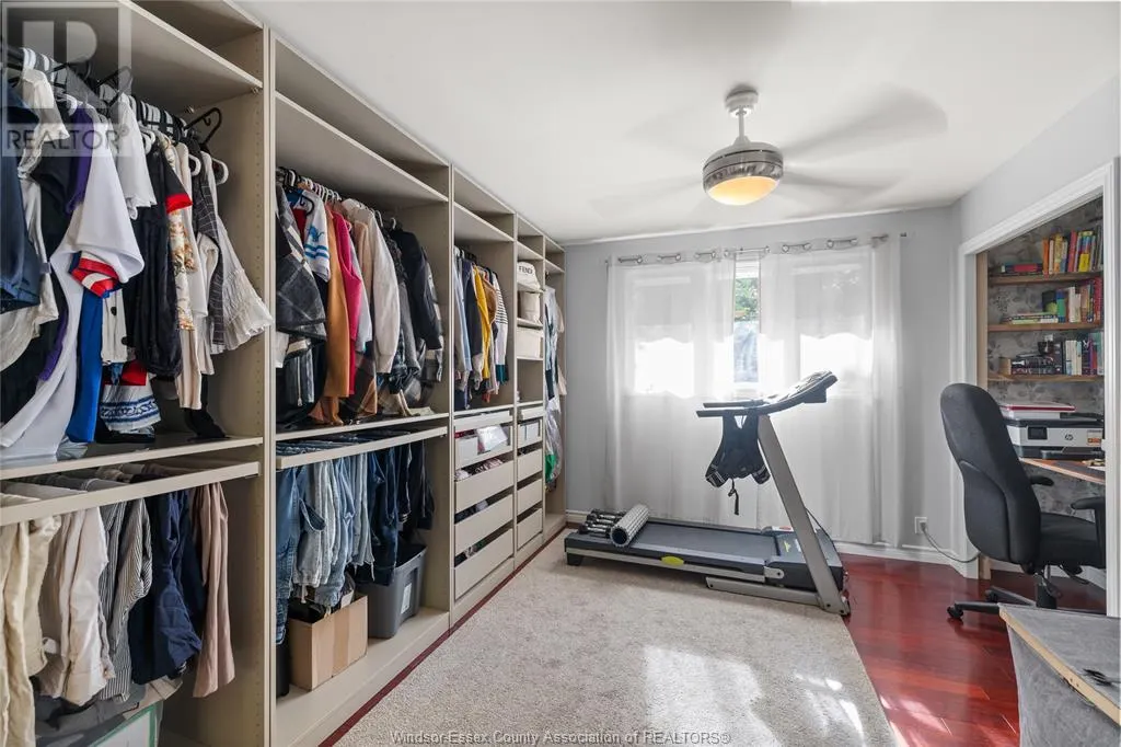 4259 Roseland DRIVE East