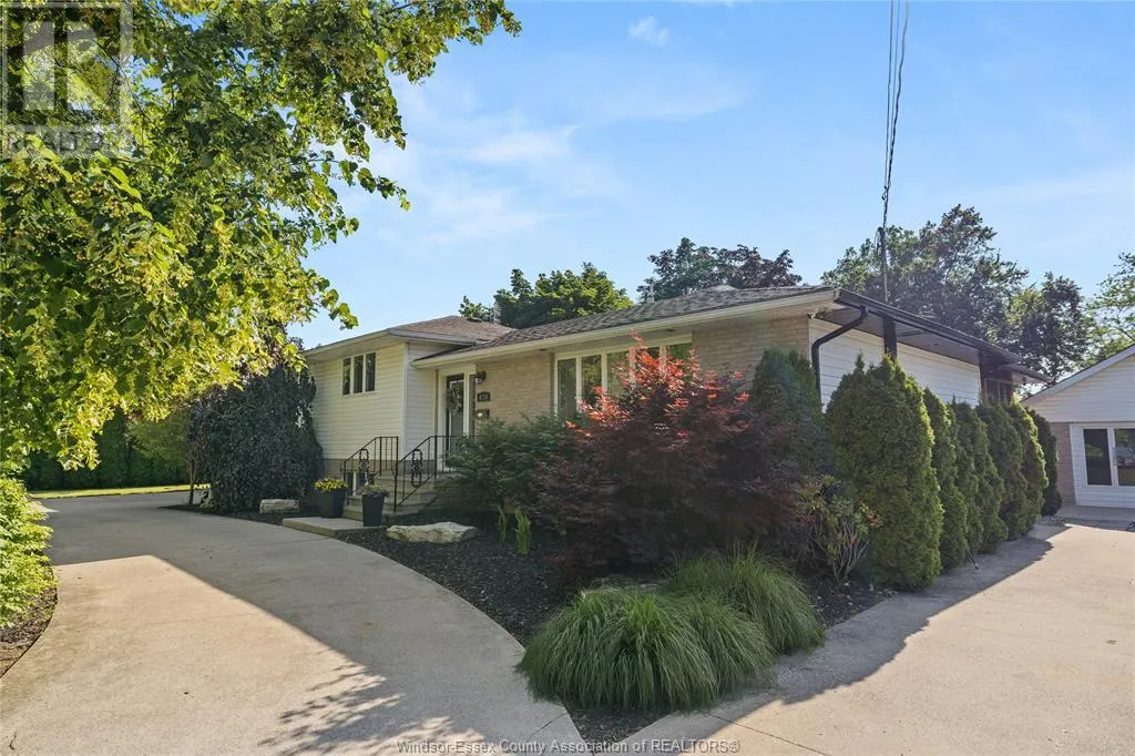 4259 Roseland DRIVE East