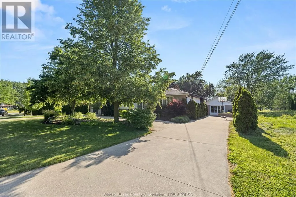 4259 Roseland DRIVE East