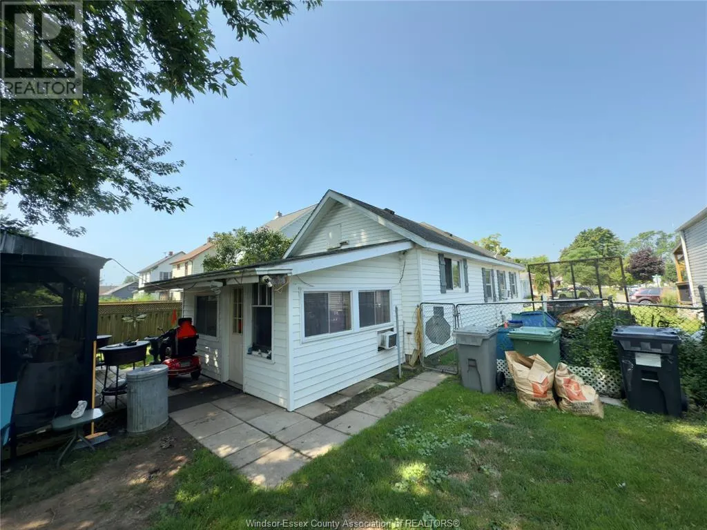 83 VICTORIA AVENUE