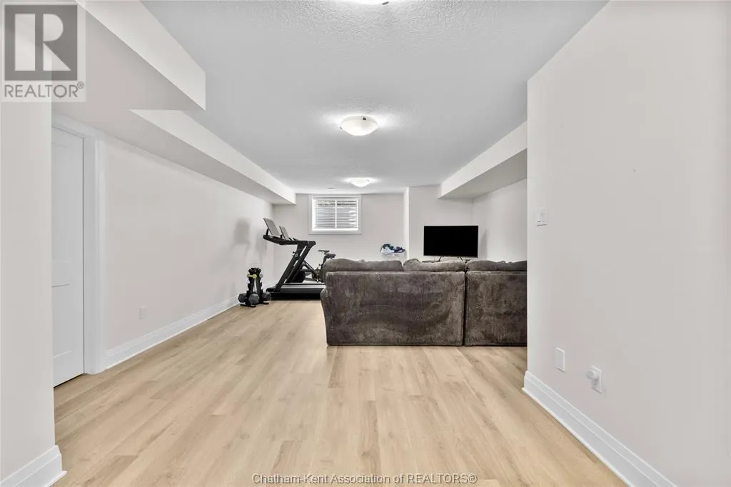 63 Compass TRAIL Unit# 35