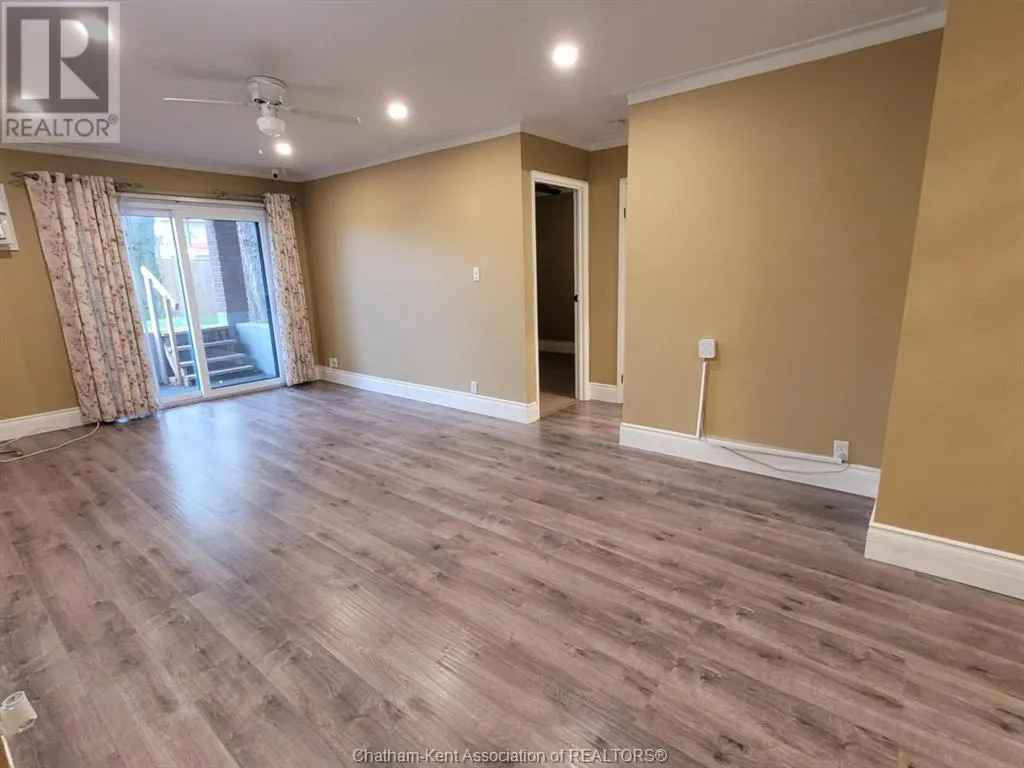 12 Montgomery DRIVE Unit# C102