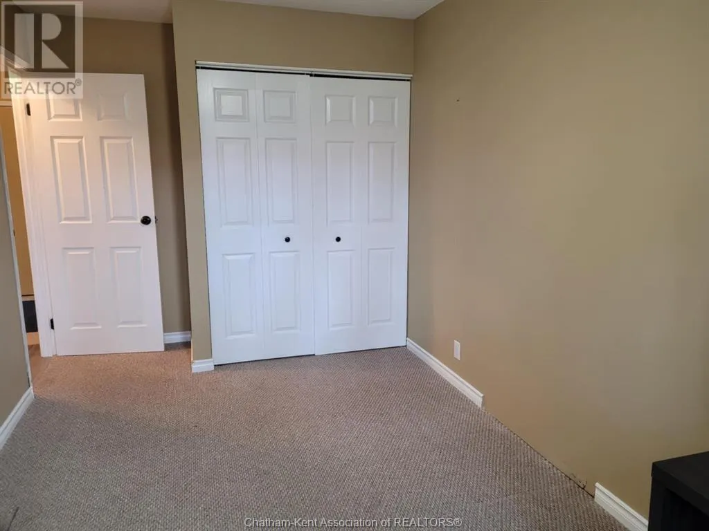 12 Montgomery DRIVE Unit# C102