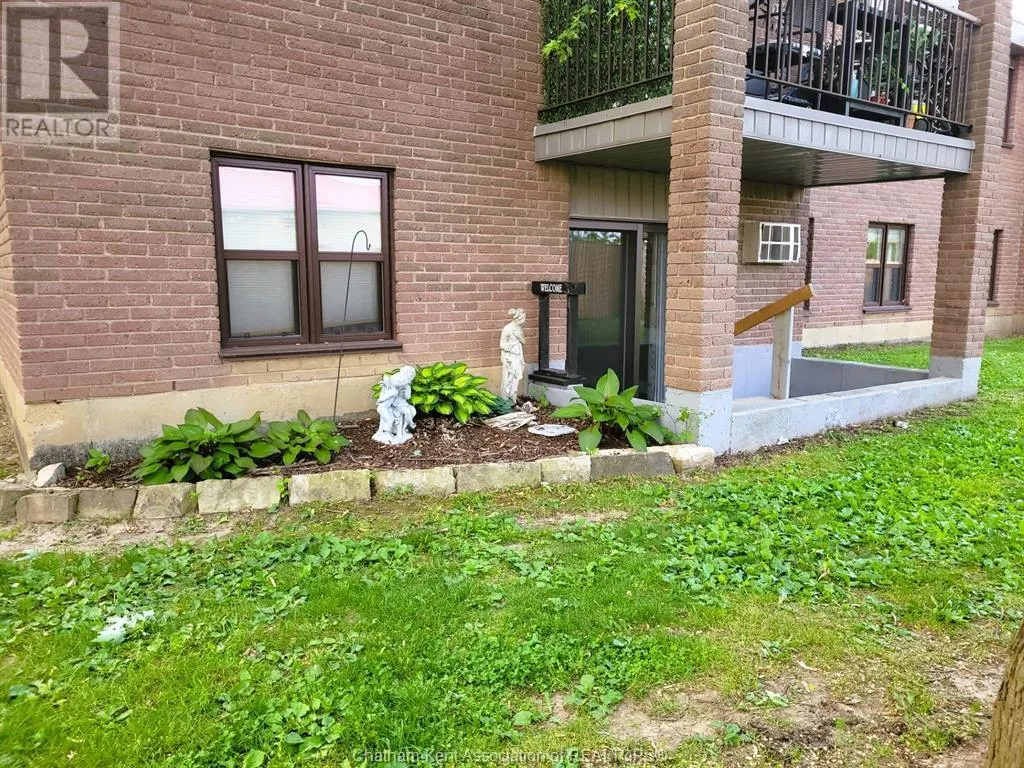 12 Montgomery DRIVE Unit# C102