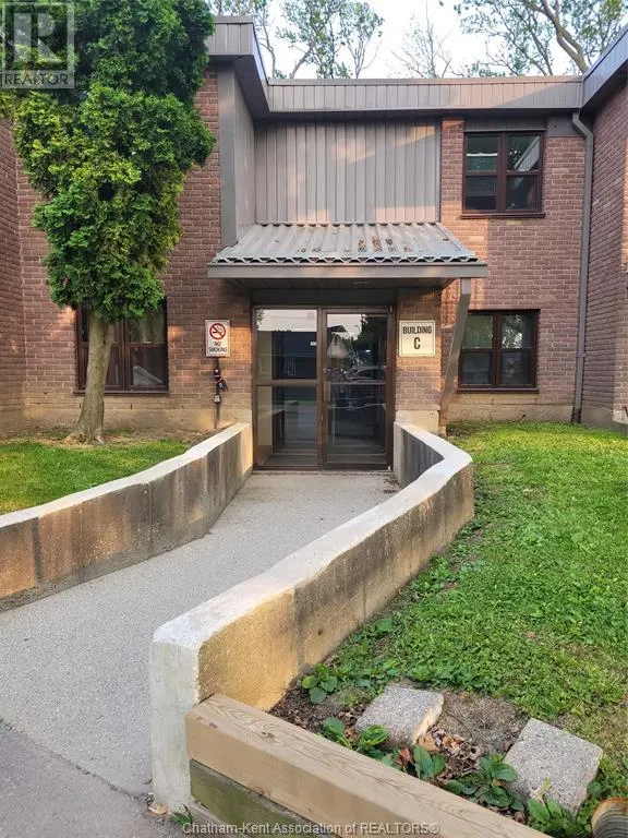 12 Montgomery DRIVE Unit# C102