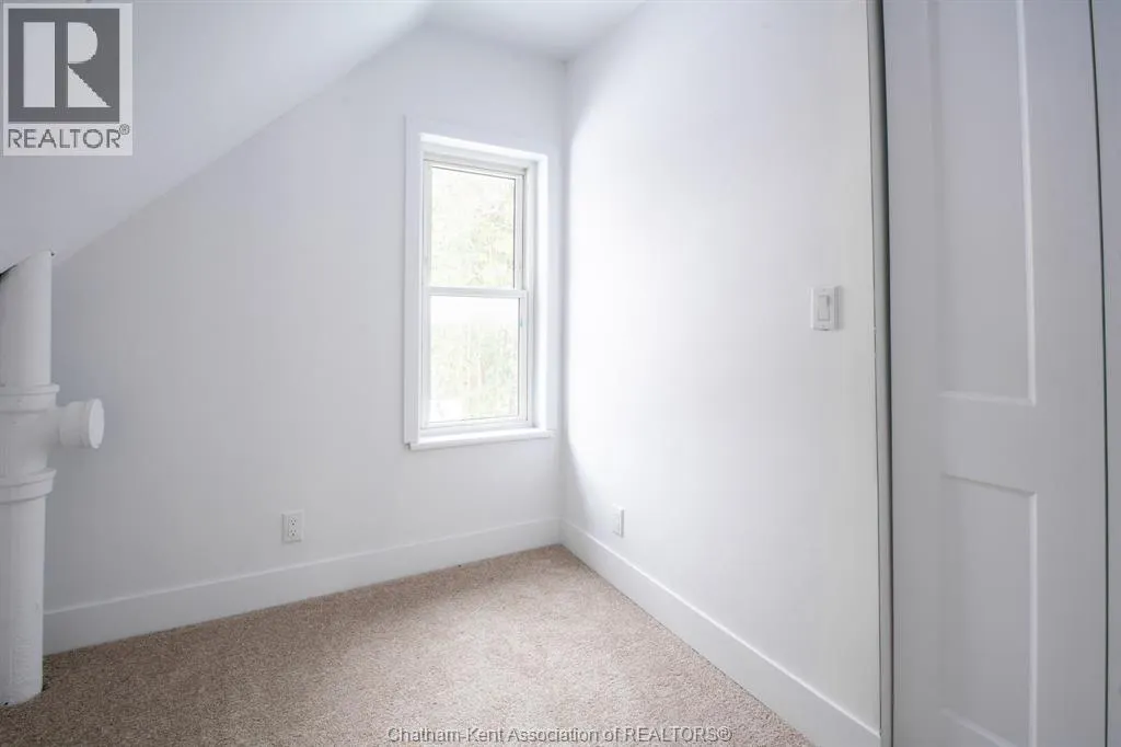 231 Hughes STREET