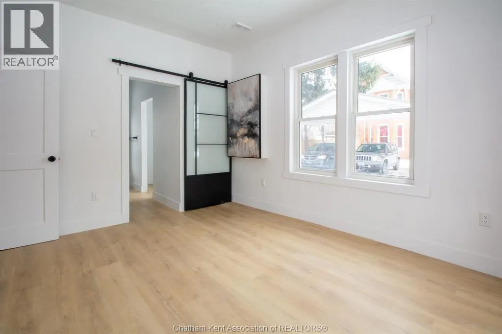 231 Hughes STREET