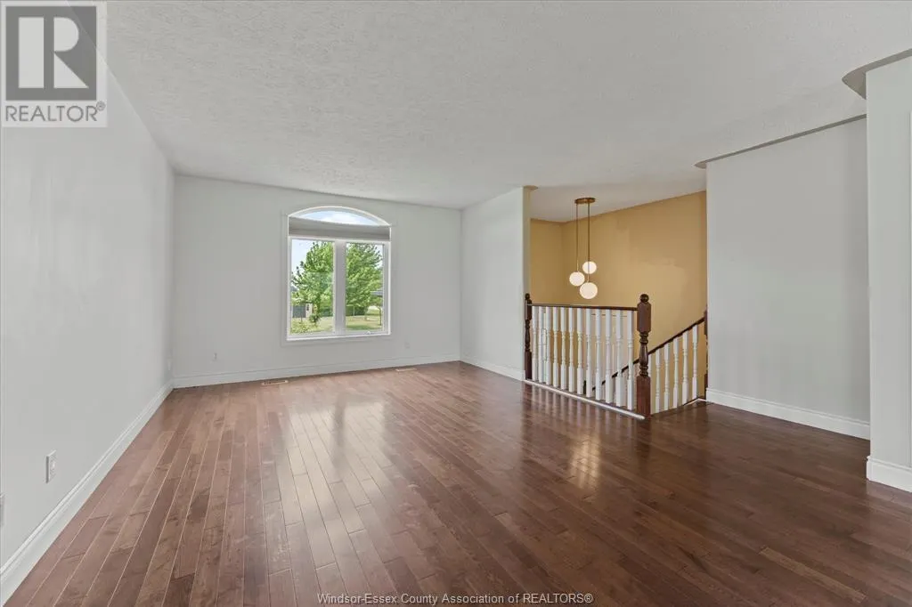 379 SELLICK DRIVE