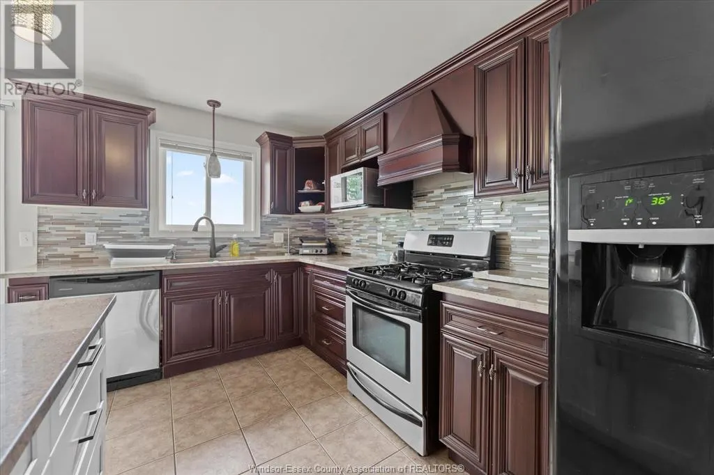 379 SELLICK DRIVE
