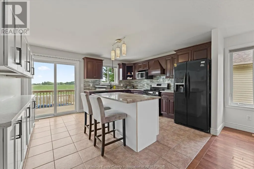 379 SELLICK DRIVE