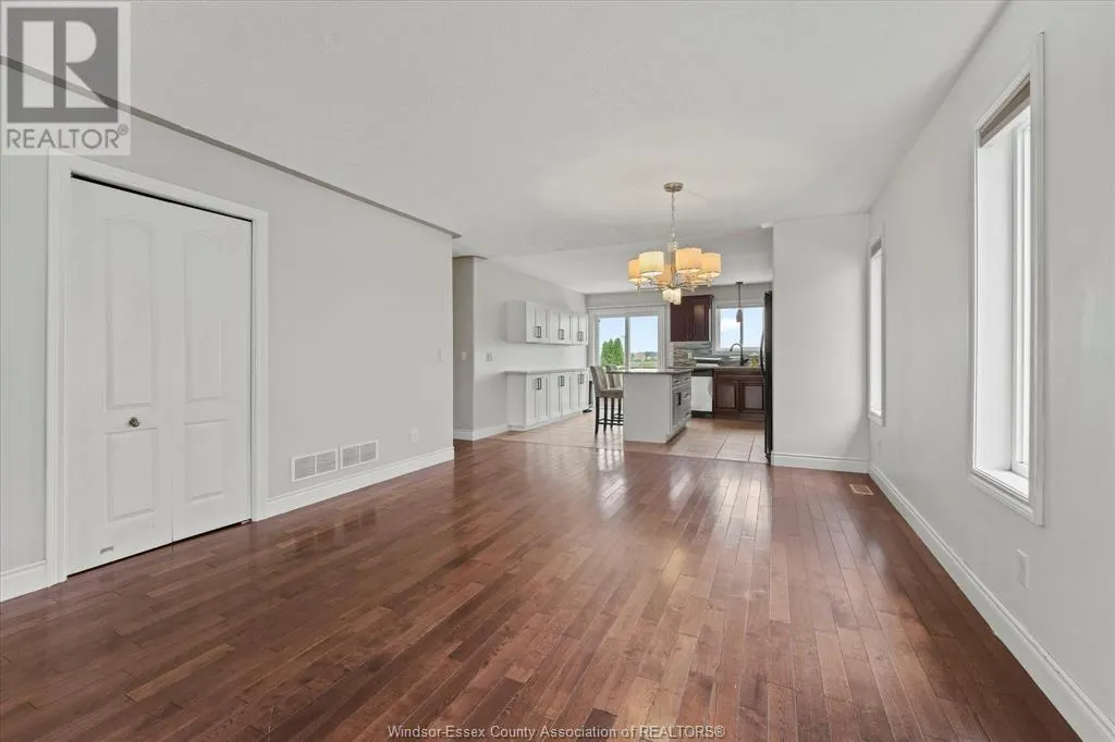 379 SELLICK DRIVE