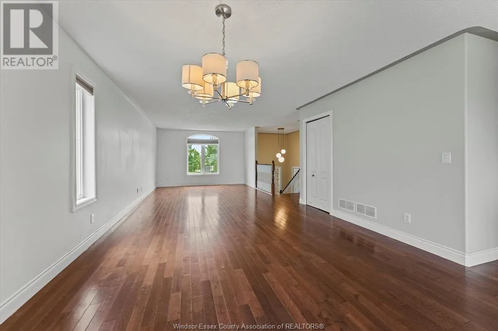 379 SELLICK DRIVE