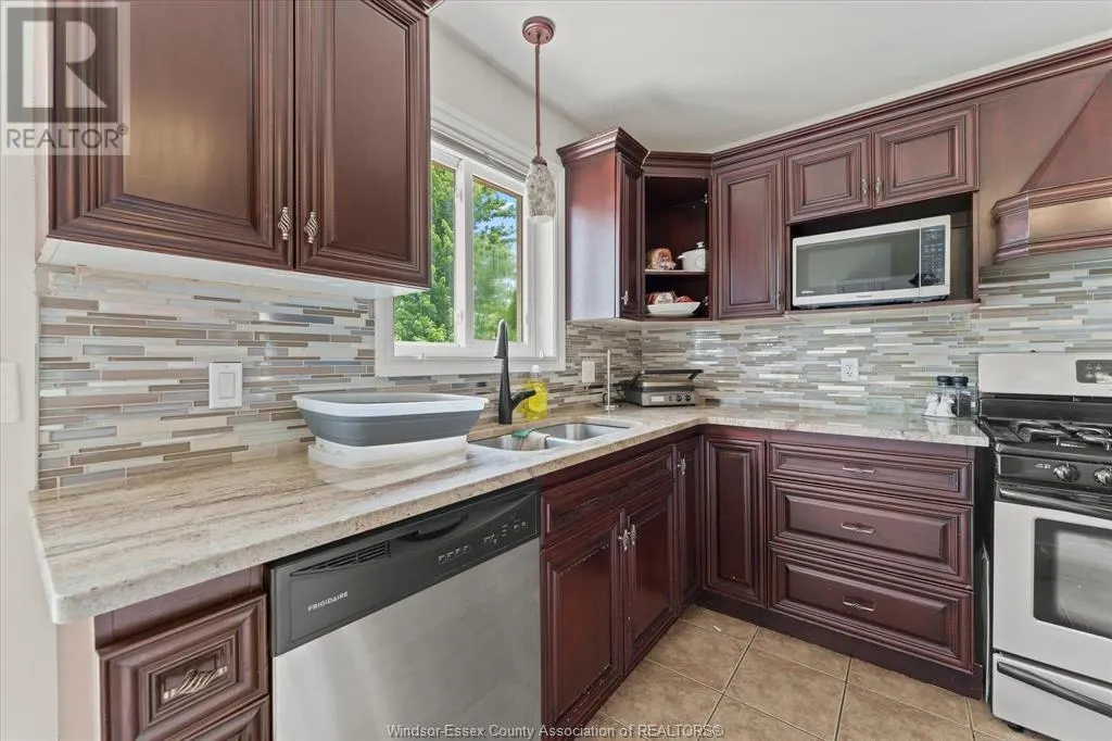 379 SELLICK DRIVE