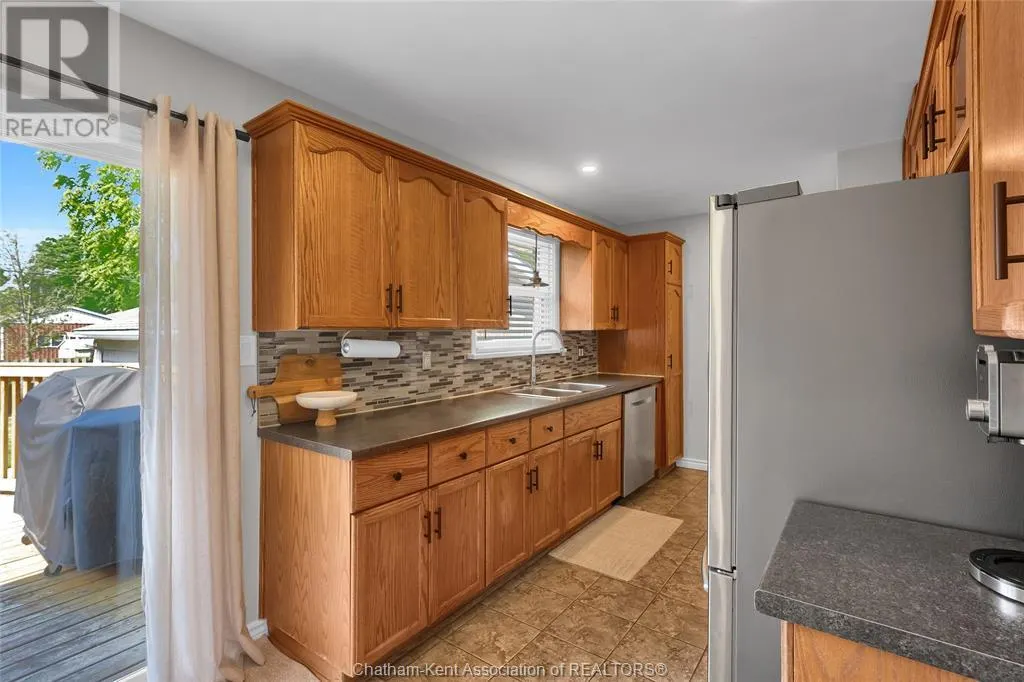 38 Burton AVENUE