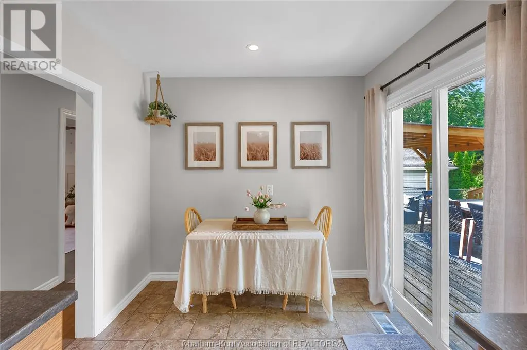 38 Burton AVENUE