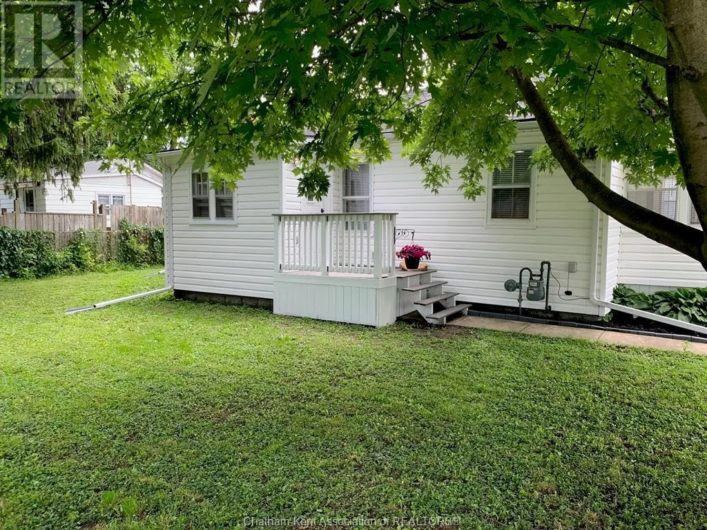 461 SELKIRK STREET