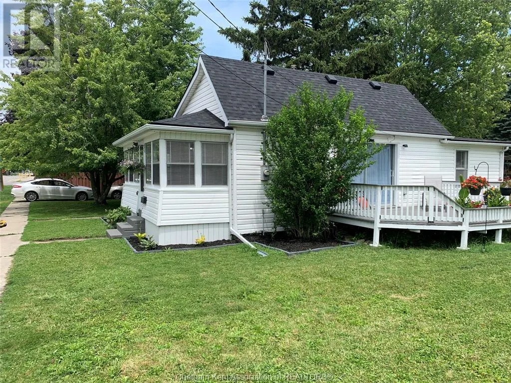 461 SELKIRK STREET