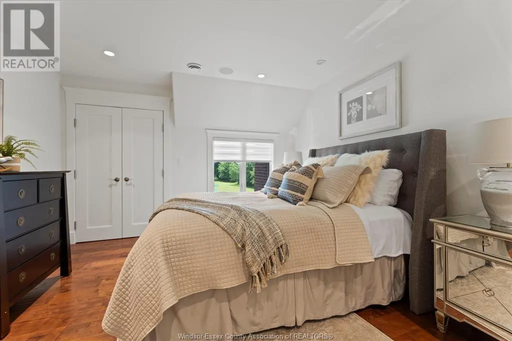 4863 4TH CONCESSION East