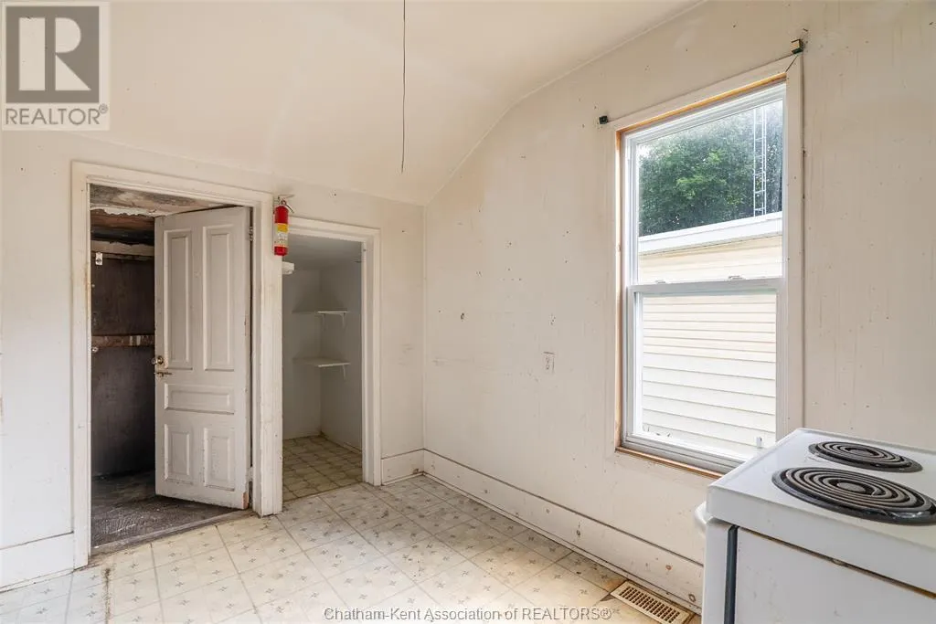 29 Charteris STREET