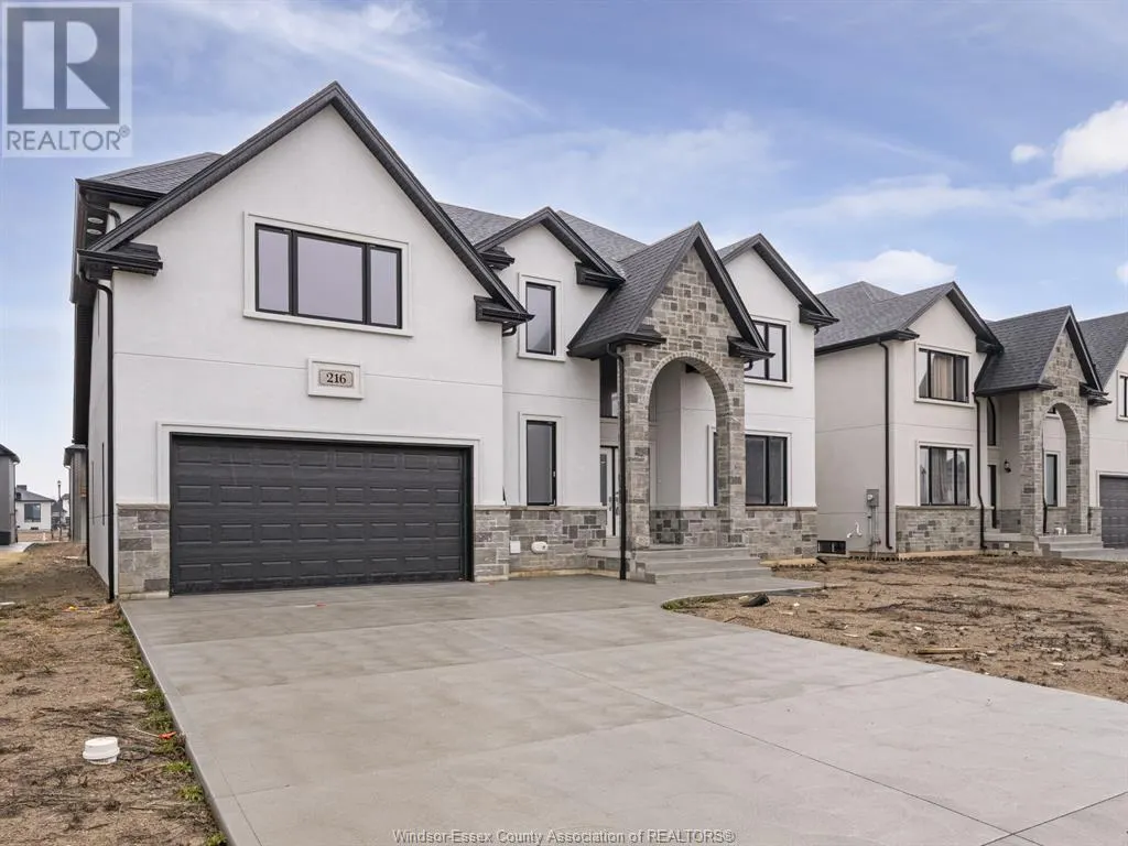 216 Cowan COURT