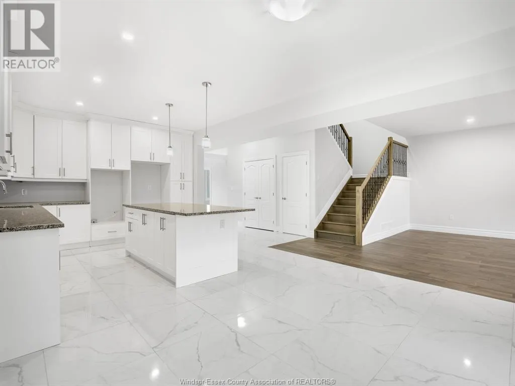 216 Cowan COURT