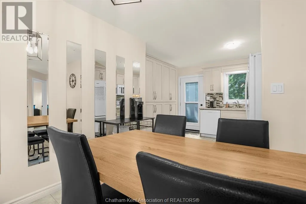 22 Fieldstone PLACE