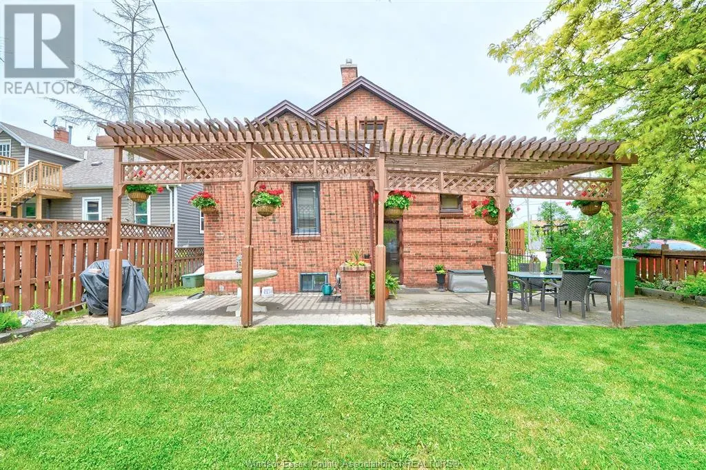 38 CAMERON AVENUE