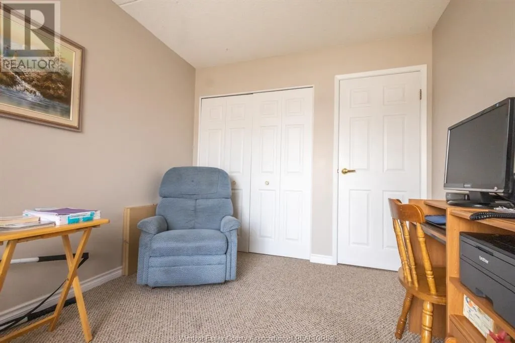 99 ROBSON Unit# 203