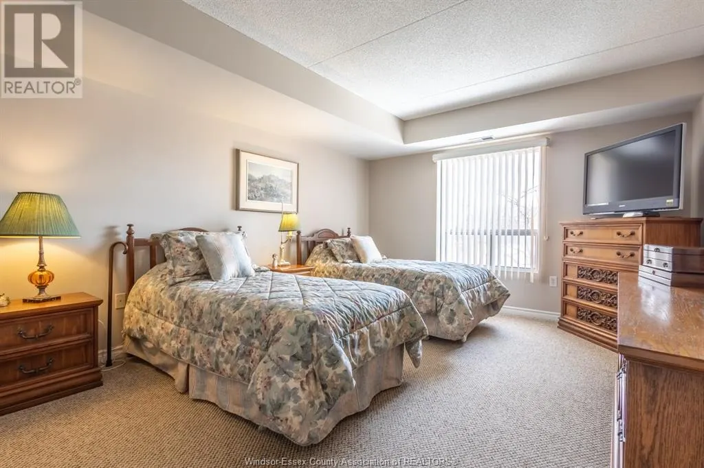 99 ROBSON Unit# 203