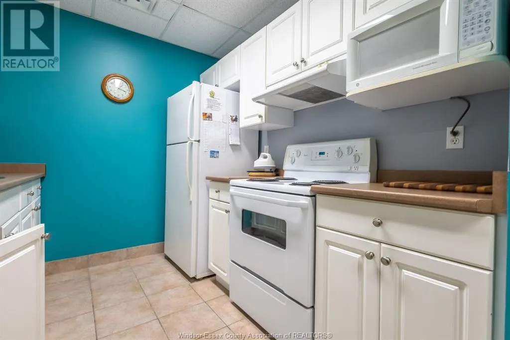 99 ROBSON Unit# 203