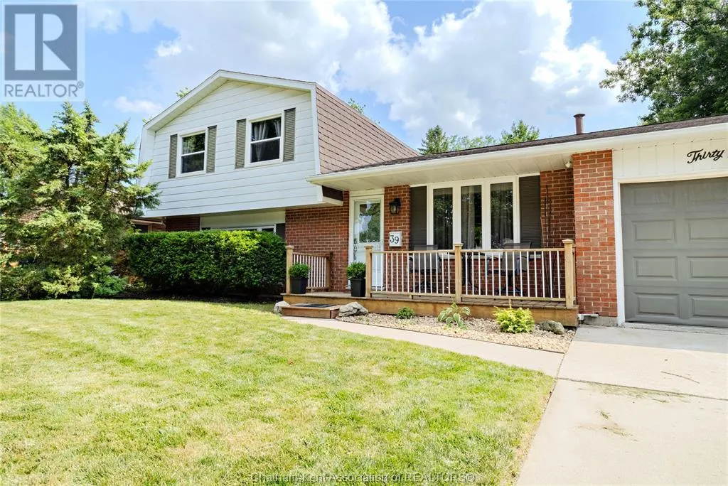 39 Parkwood DRIVE
