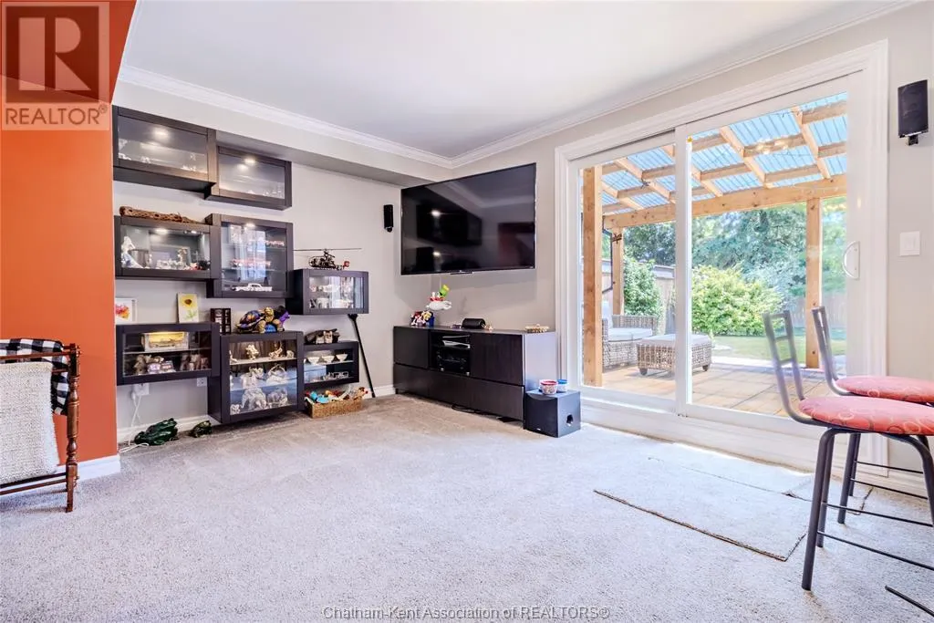 39 Parkwood DRIVE
