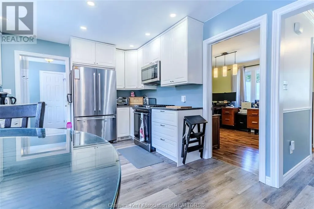 39 Parkwood DRIVE