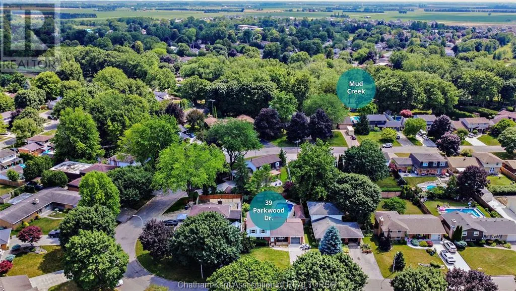 39 Parkwood DRIVE