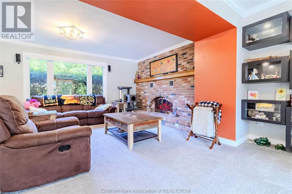 39 Parkwood DRIVE